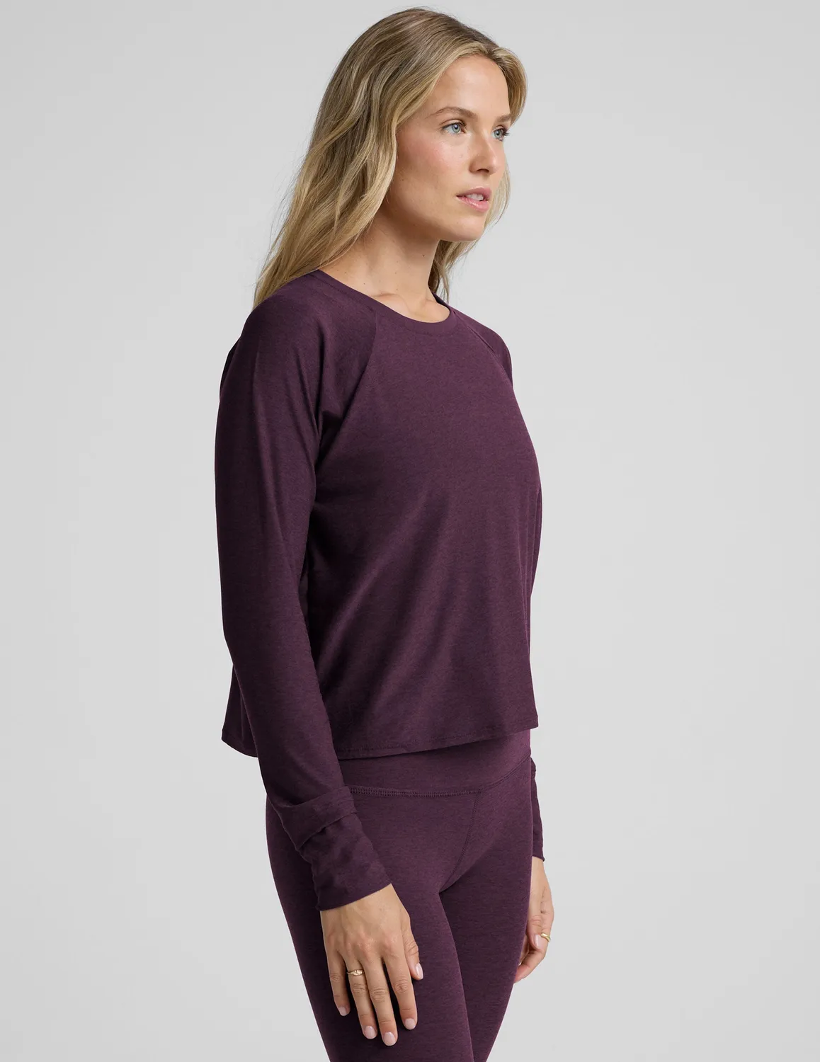 Beyond Yoga Featherweight Daydreamer Pullover långärmad tröja lila stretch