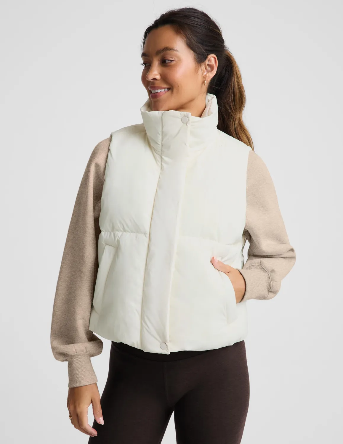 Beyond Yoga Up For It Puff Matte Vest väst Sea Salt fodrad