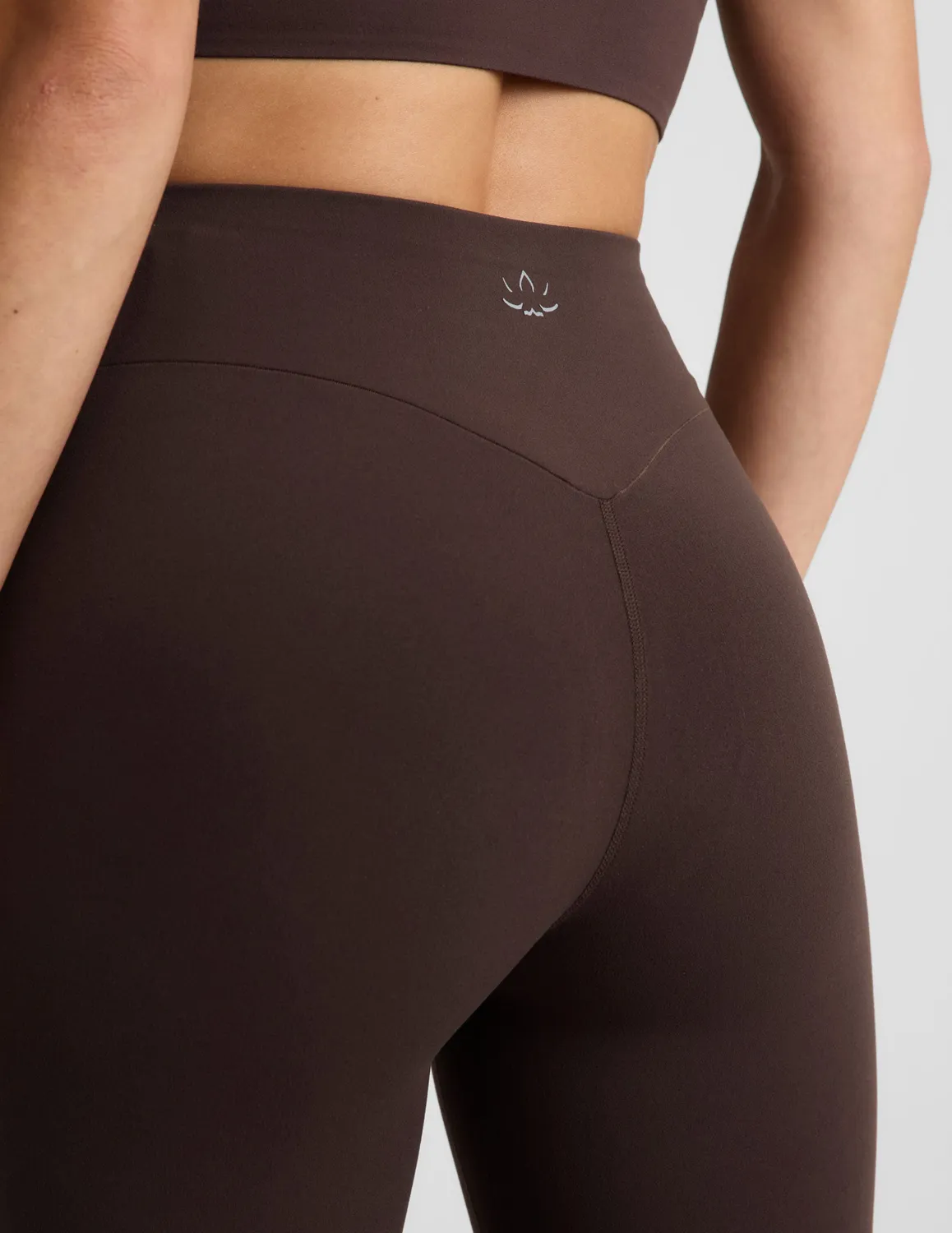 Beyond Yoga Glowzone High Waisted Midi Leggings Cocoa Plum hög midja