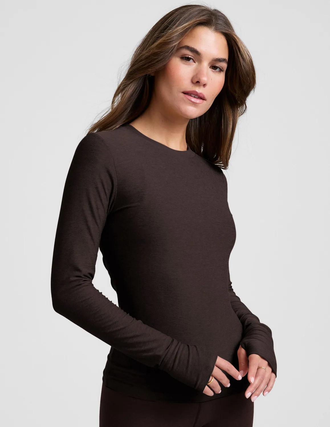 Beyond Yoga Featherweight Select Long Sleeve Crew tröja Chocolate brun