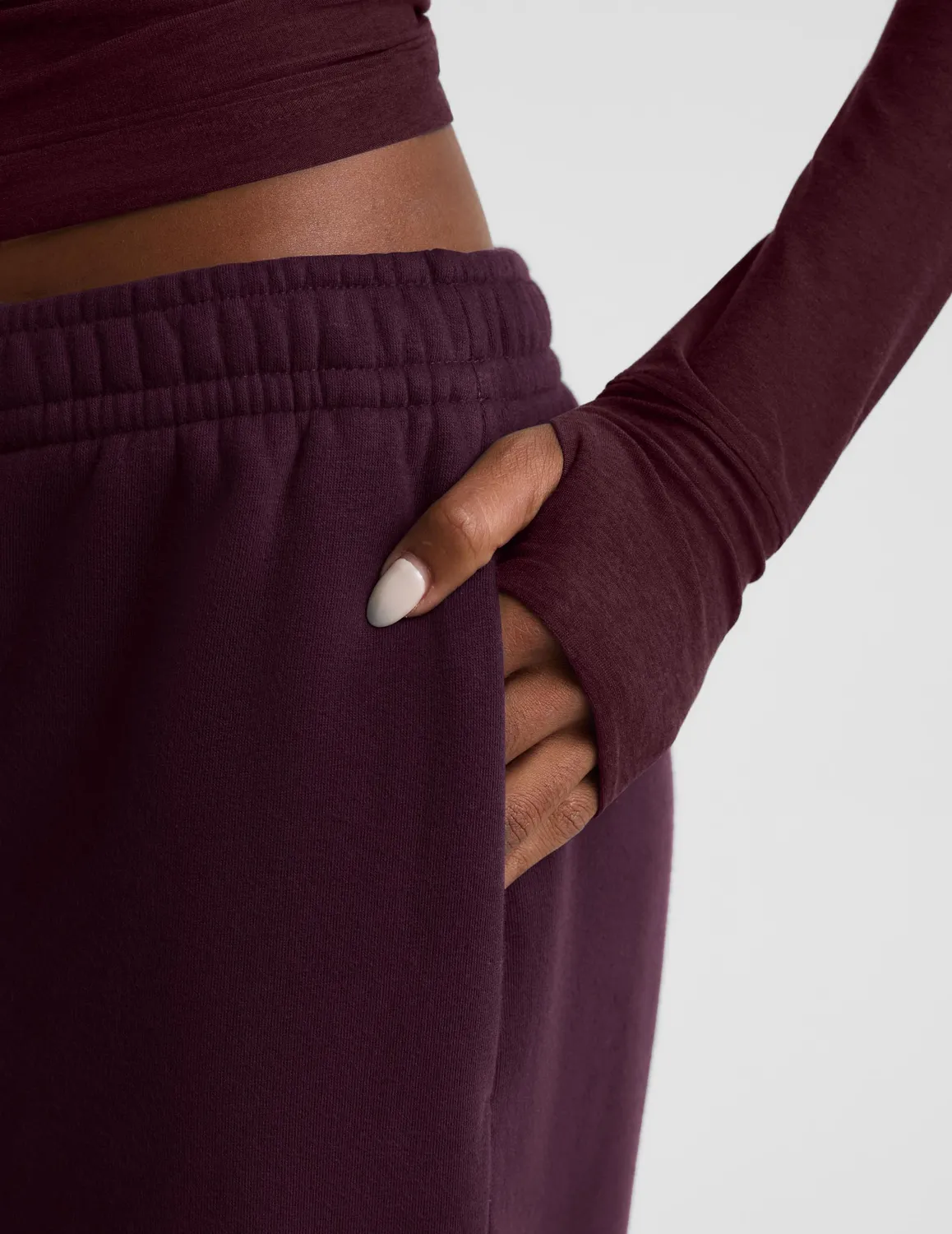 Beyond Yoga LuxeFleece 2.0 Barrel Leg mjukisbyxor cabernet bomull