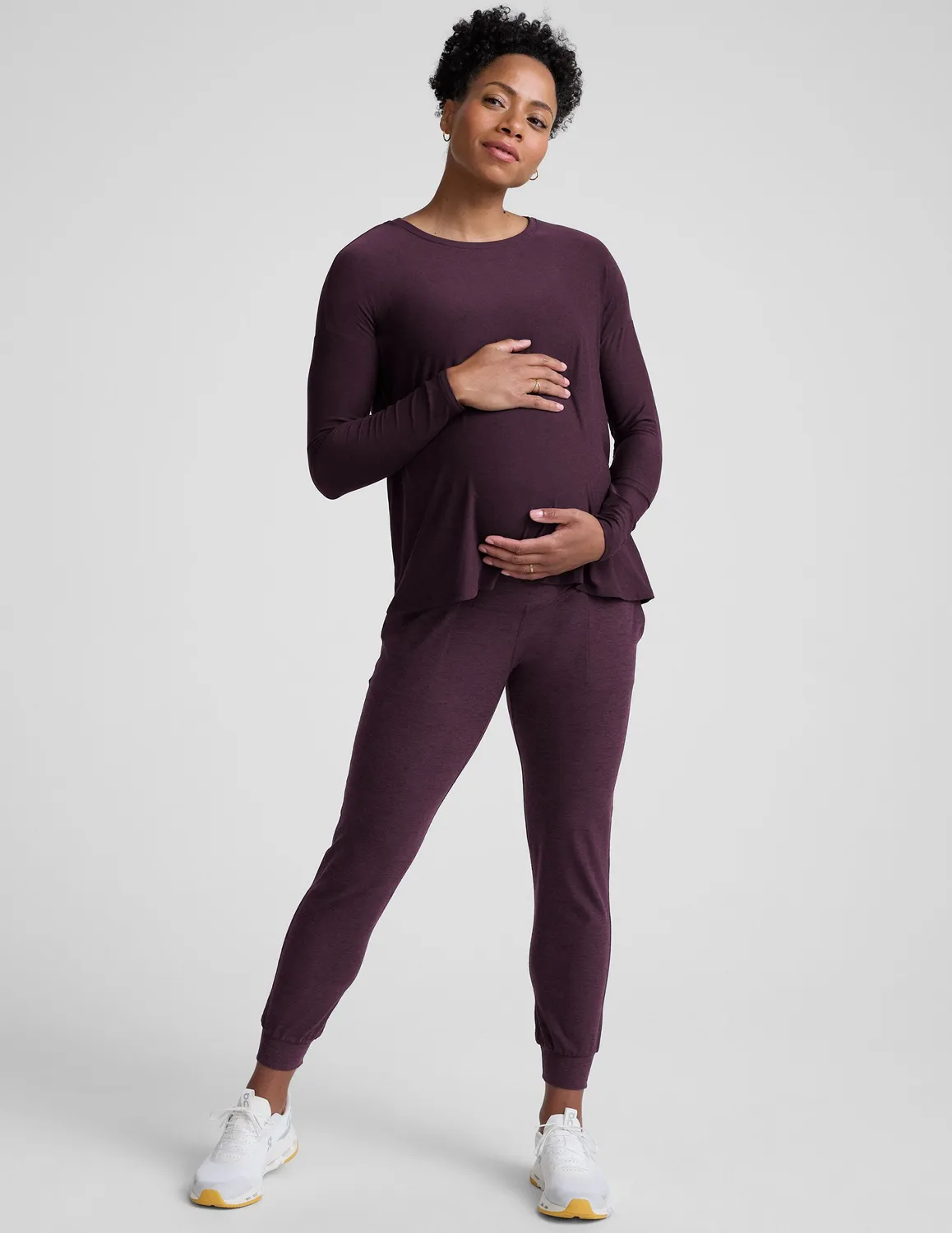 Beyond Yoga Featherweight Feels Like Home mamatröja Eggplant Purple amningsvänlig