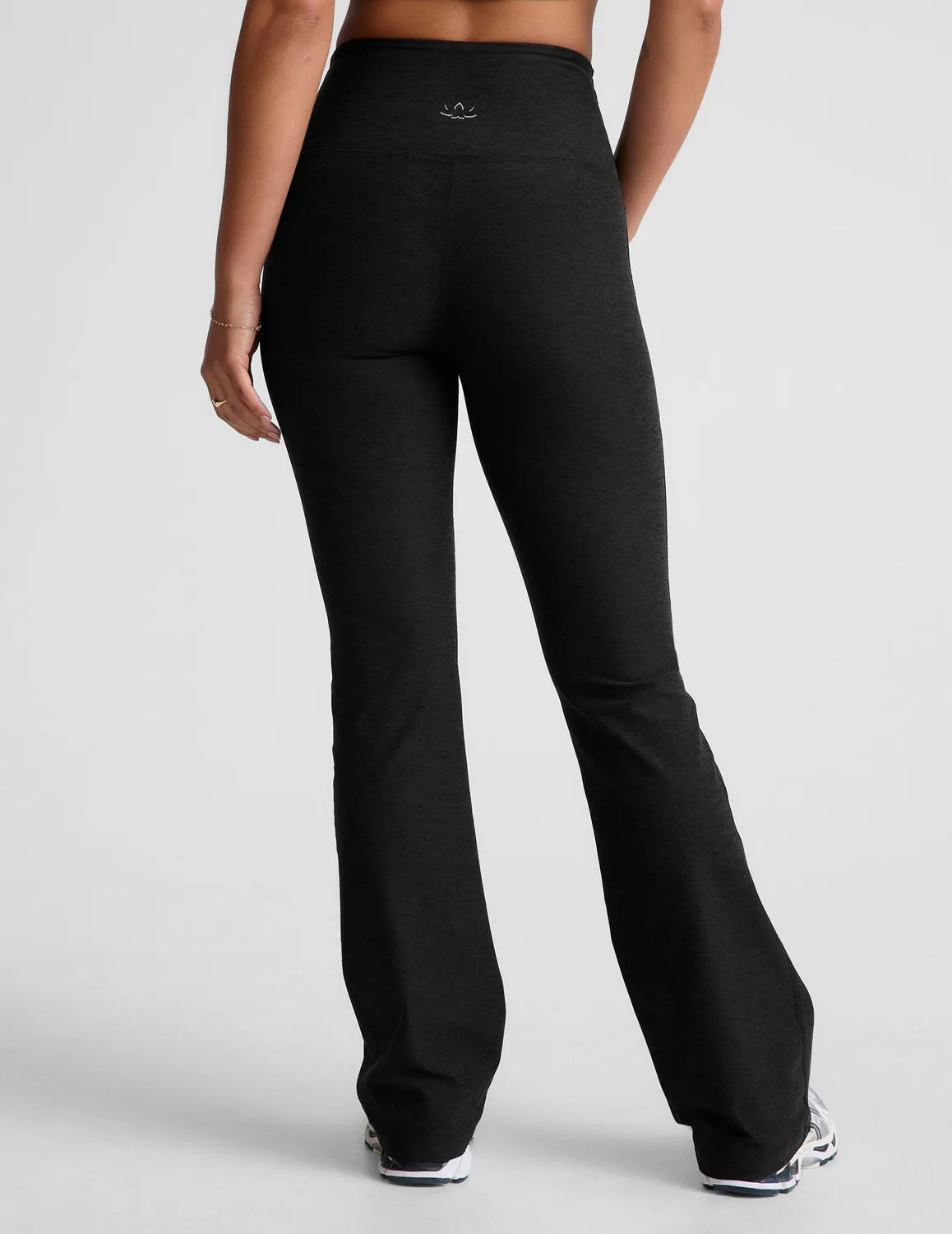 Beyond Yoga Spacedye Practice Pocket Bootcut byxor 29" Darkest Night