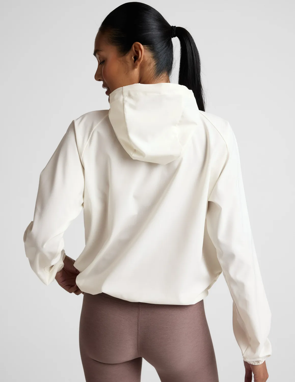 Beyond Yoga Cross Country Packable löparjacka Dove
