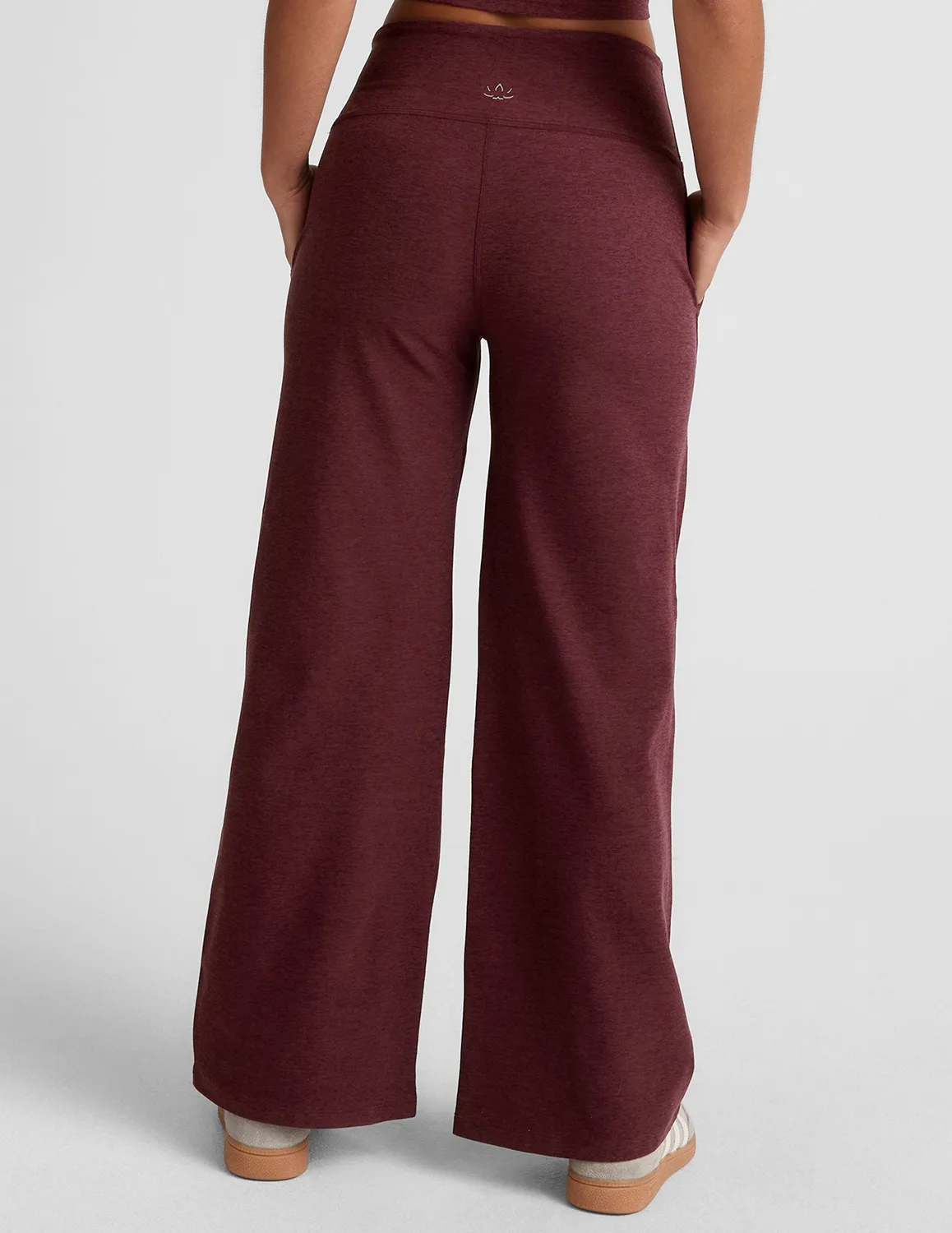 Beyond Yoga Spacedye Laid Back Wide Leg Pant 29" träningsbyxor Burgundy vida