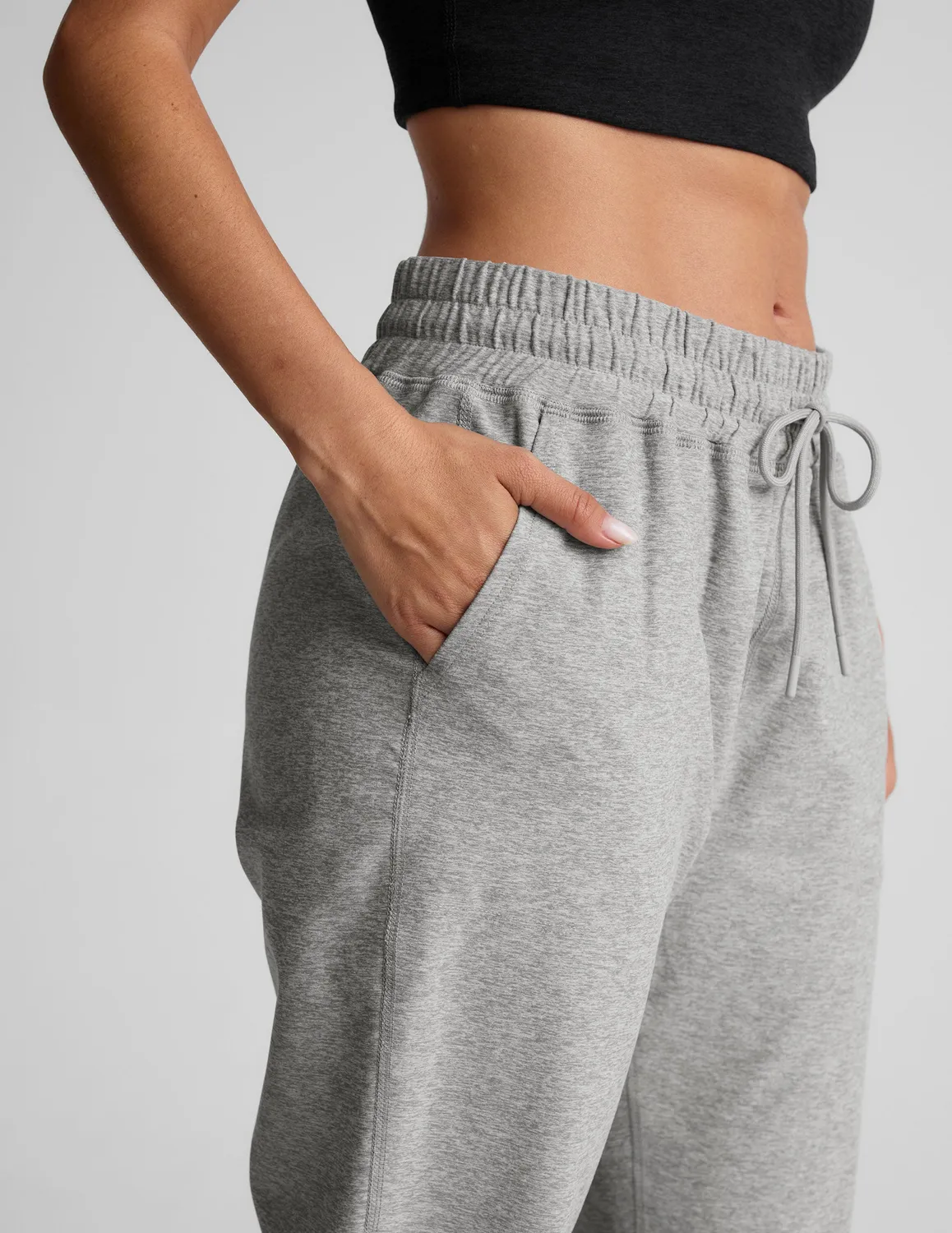 Beyond Yoga Spacedye Commuter Midi Jogger silver mist smal