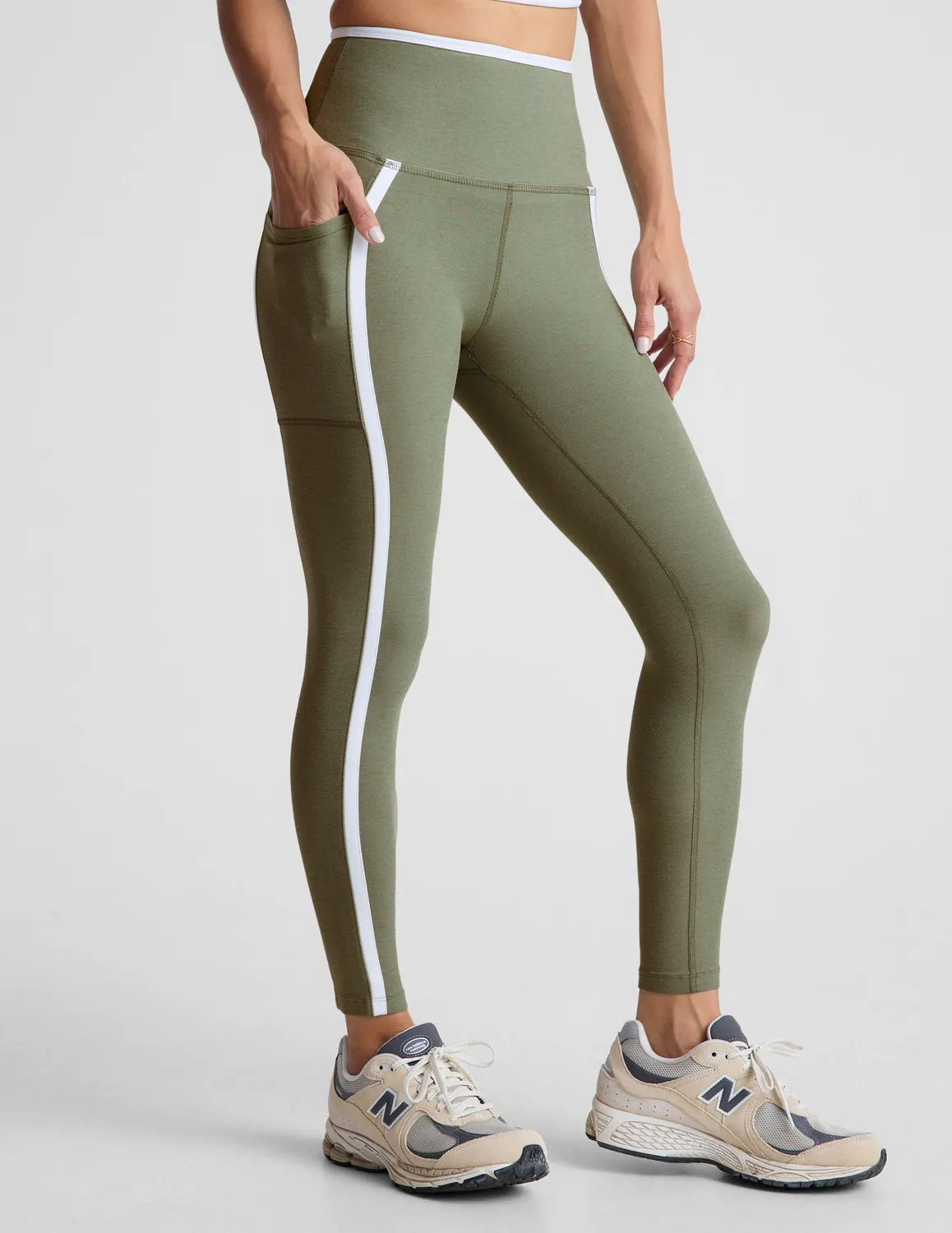 Beyond Yoga Spacedye New Moves High Waisted leggings Grey Sage fickor