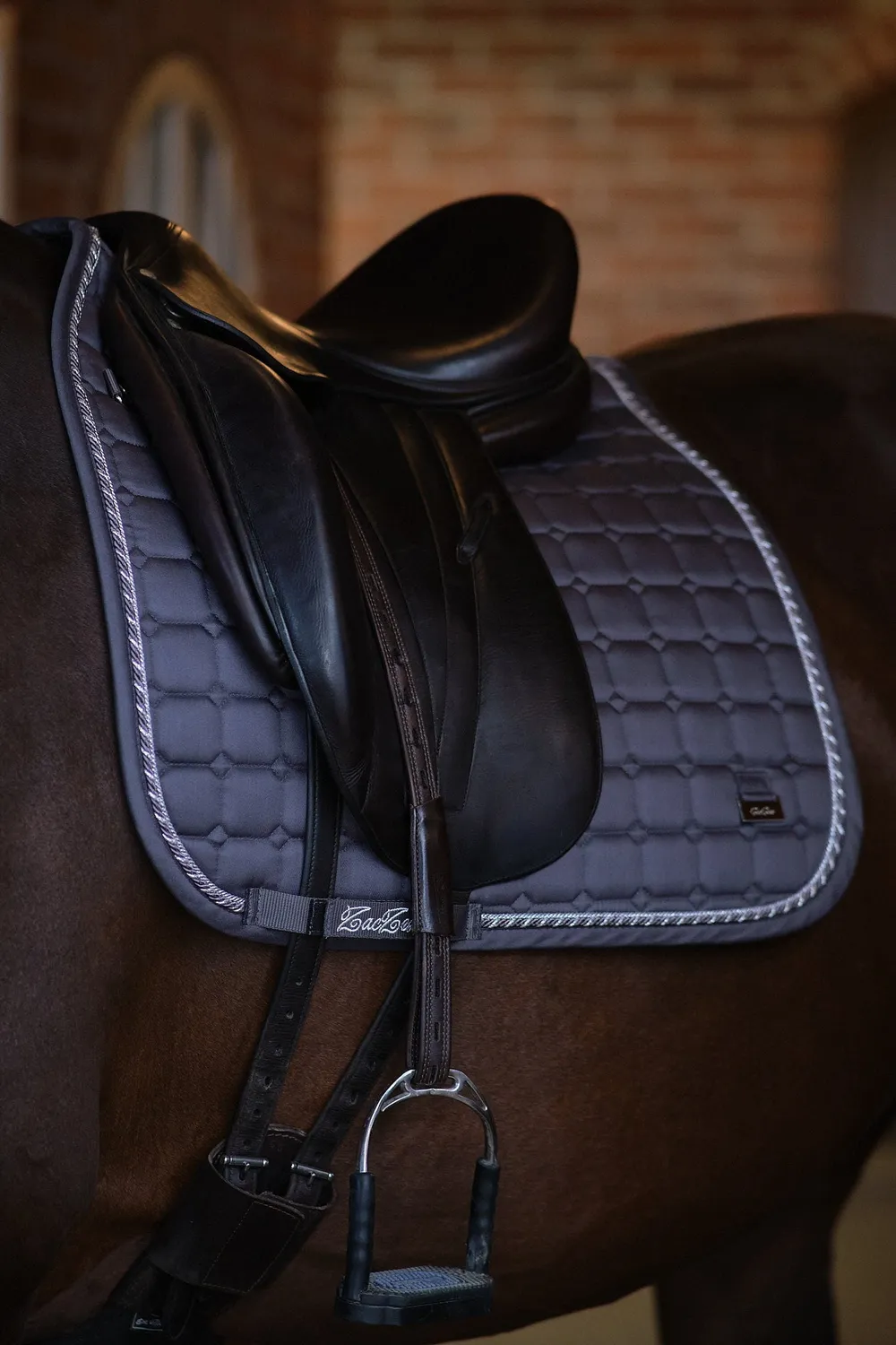 ZacZess Dressage Shadow Grey dressyrschabrak grå Full Quick Dry