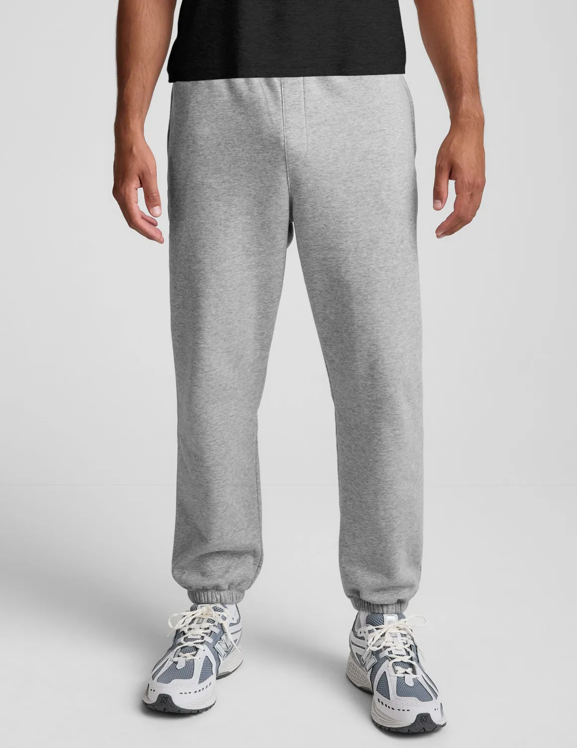 Beyond Yoga LuxeFleece Classic Men's Jogger mjukisbyxor ljusgrå fleece