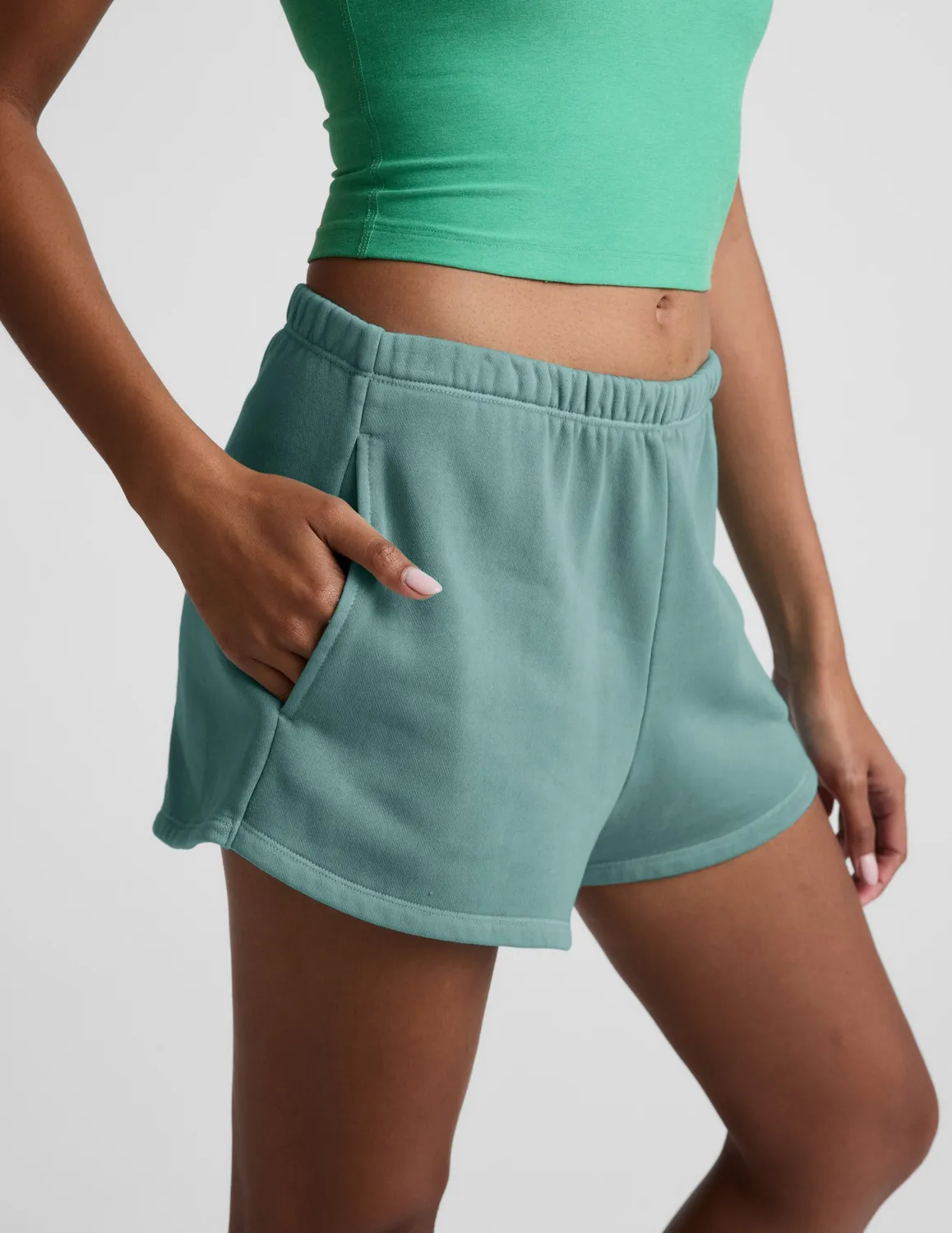 Beyond Yoga Fade Out Mid-Rise Short short grön mid-rise