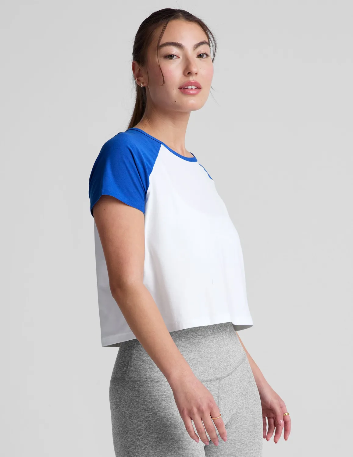 Beyond Yoga Featherweight Colorblock Tee t-shirt cloud white court blue