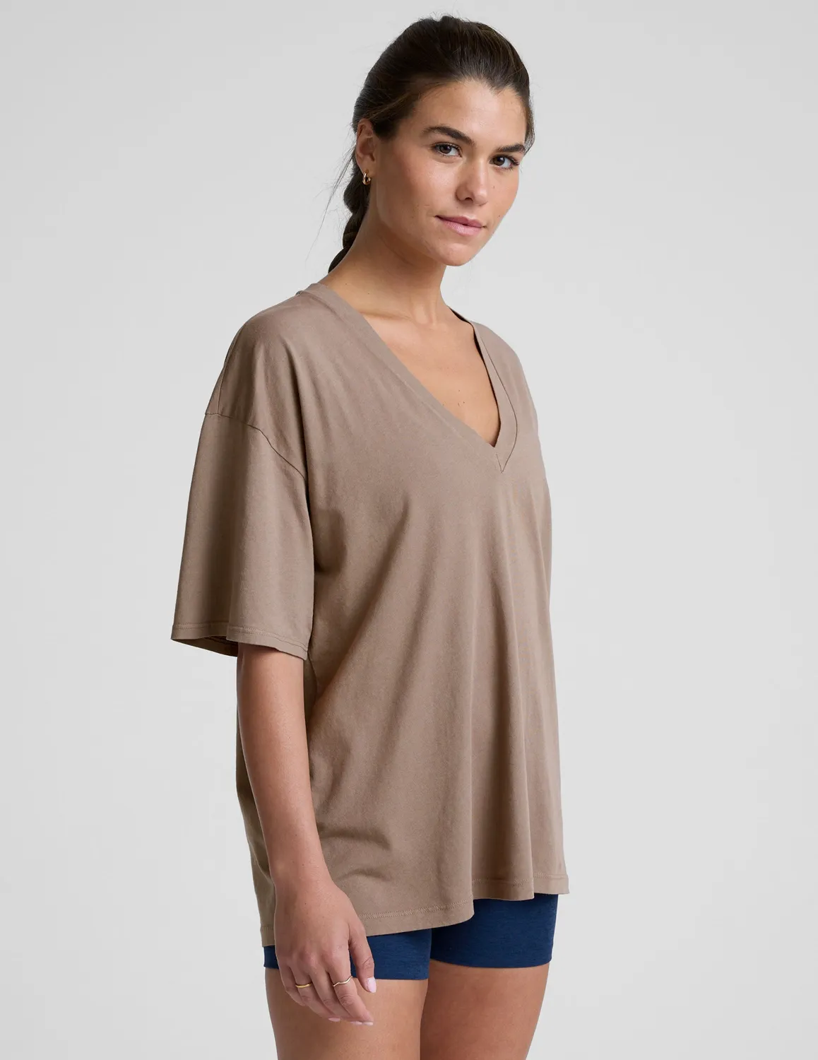 Beyond Yoga Oversized V-neck Cotton Tee t-shirt Neutral Mauve bomull