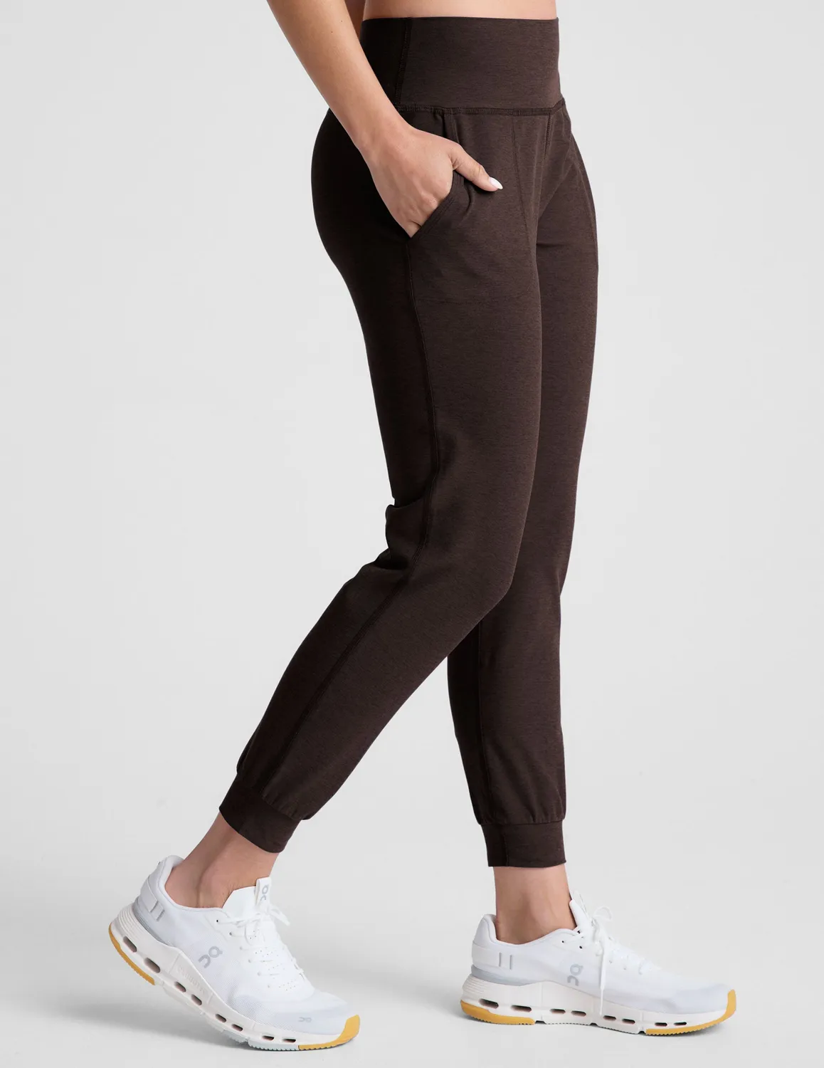 Beyond Yoga Spacedye Midi Jogger mjukisbyxor Dark Chocolate mjuk