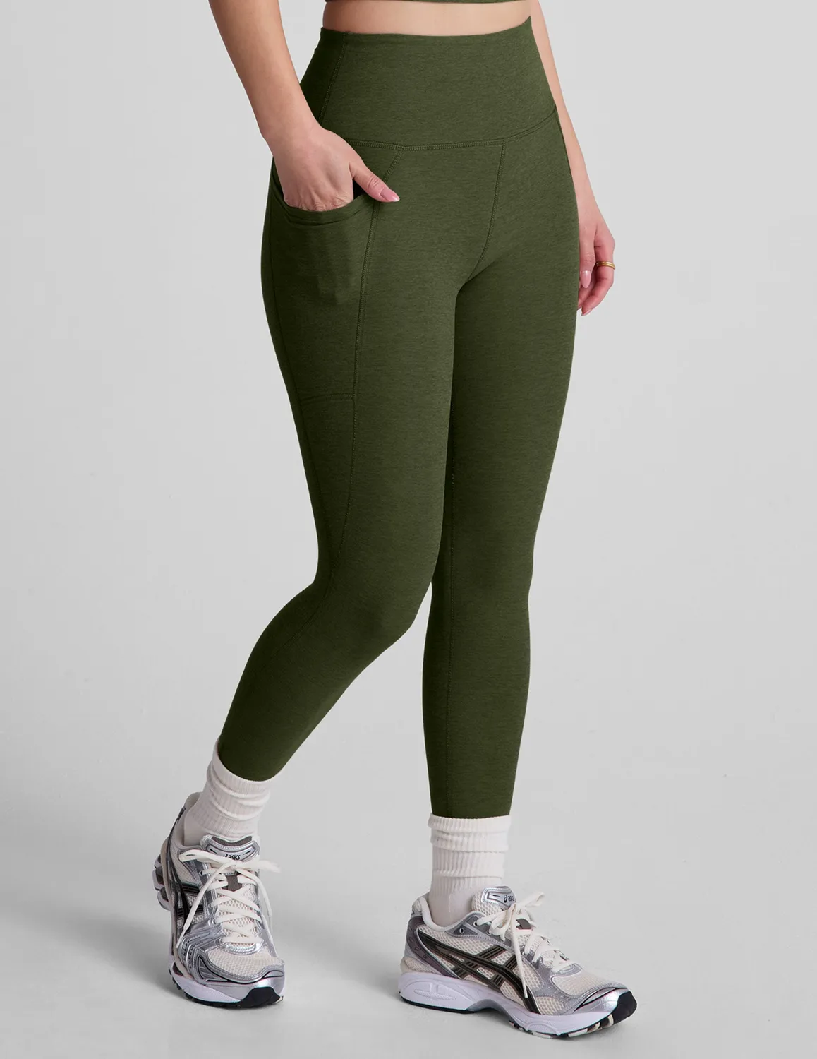 Beyond Yoga Spacedye Out Of Pocket High Waisted Capri Legging 26" leggings Army Green Heather