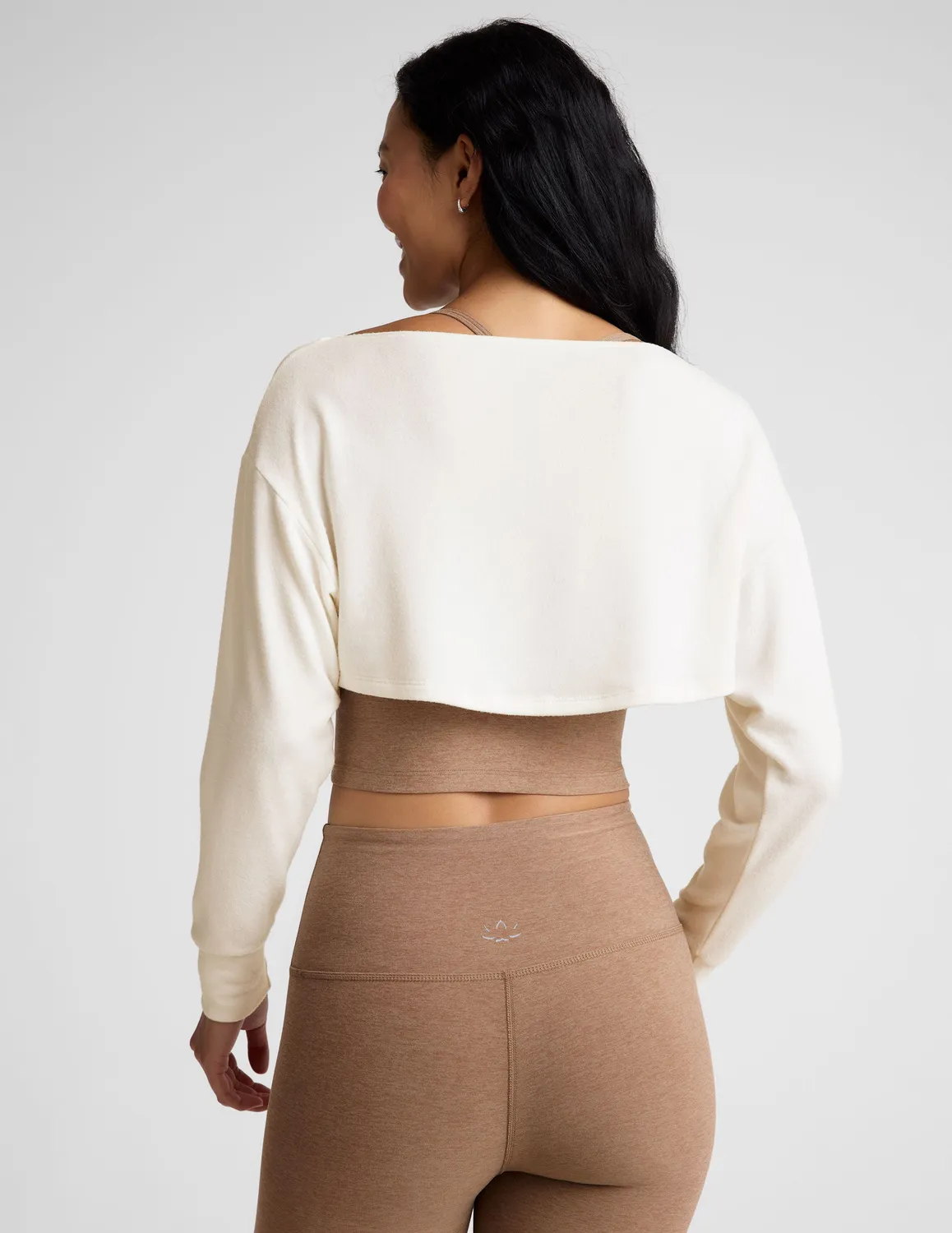 Beyond Yoga Duet 2-Way Convertible Shrug träningskofta fresh snow