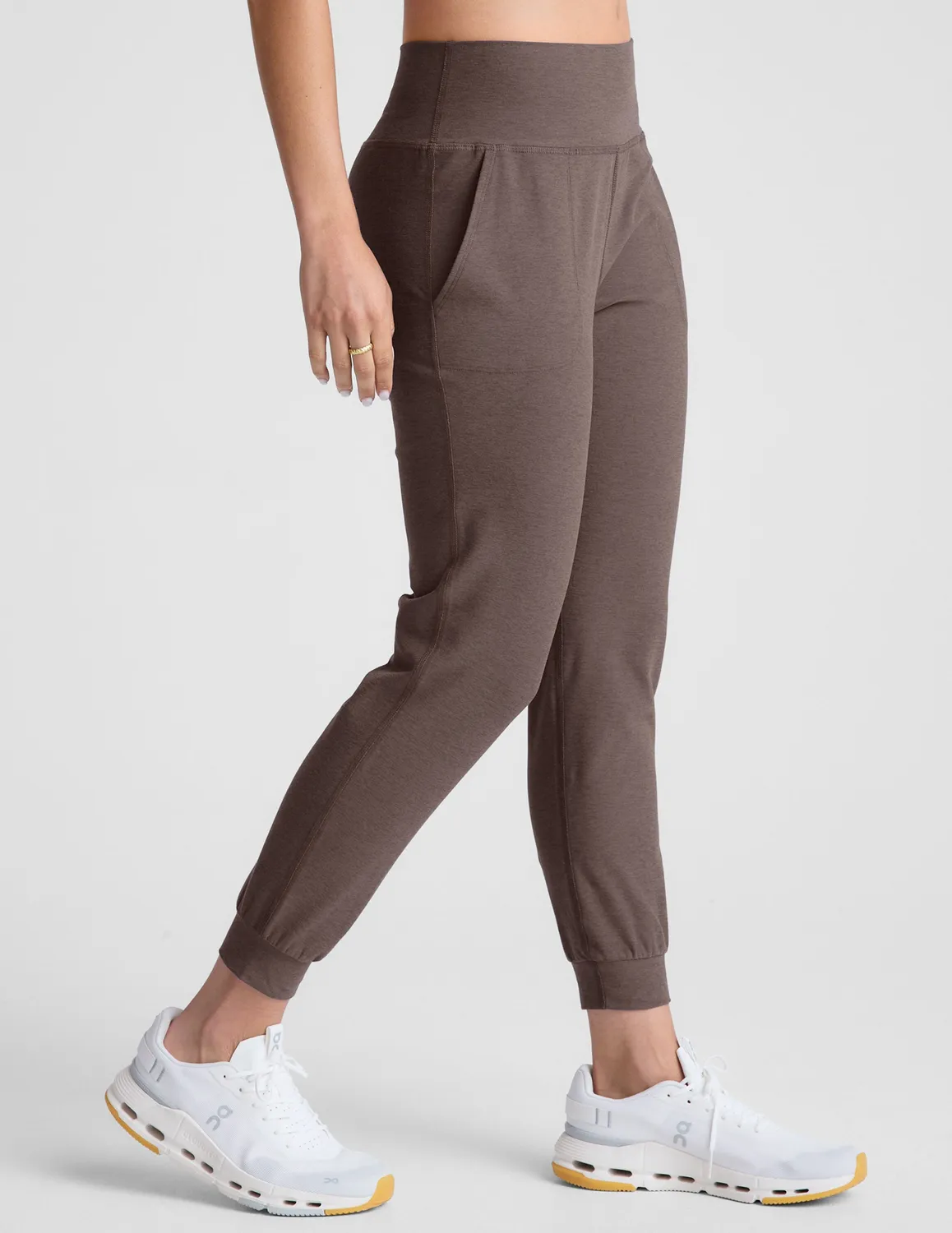 Beyond Yoga Spacedye Midi Jogger mjukisbyxor Woodland Heather fickor