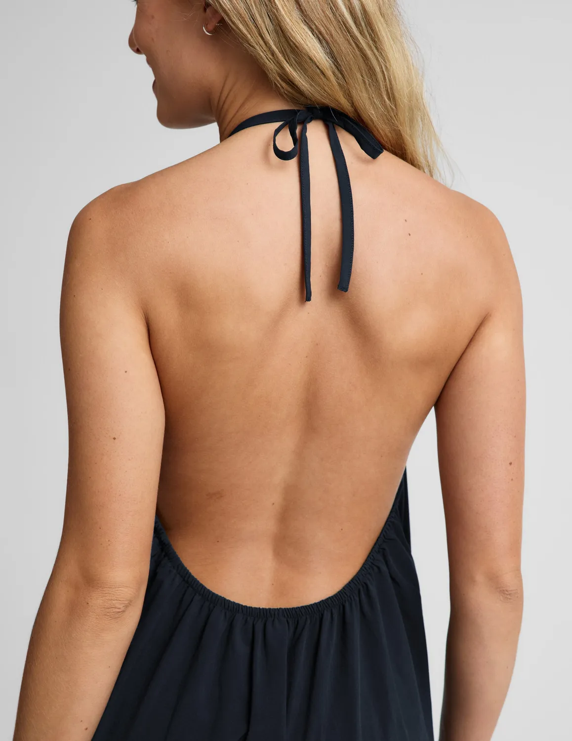 Beyond Yoga Go With The Flow halter maxiklänning Nocturnal Navy stretch