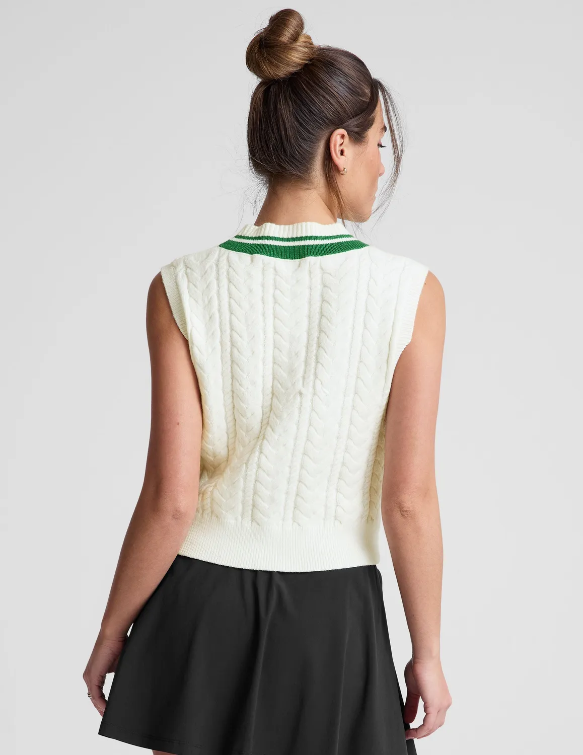 Beyond Yoga The Cable Knit Vest Cream stickad väst