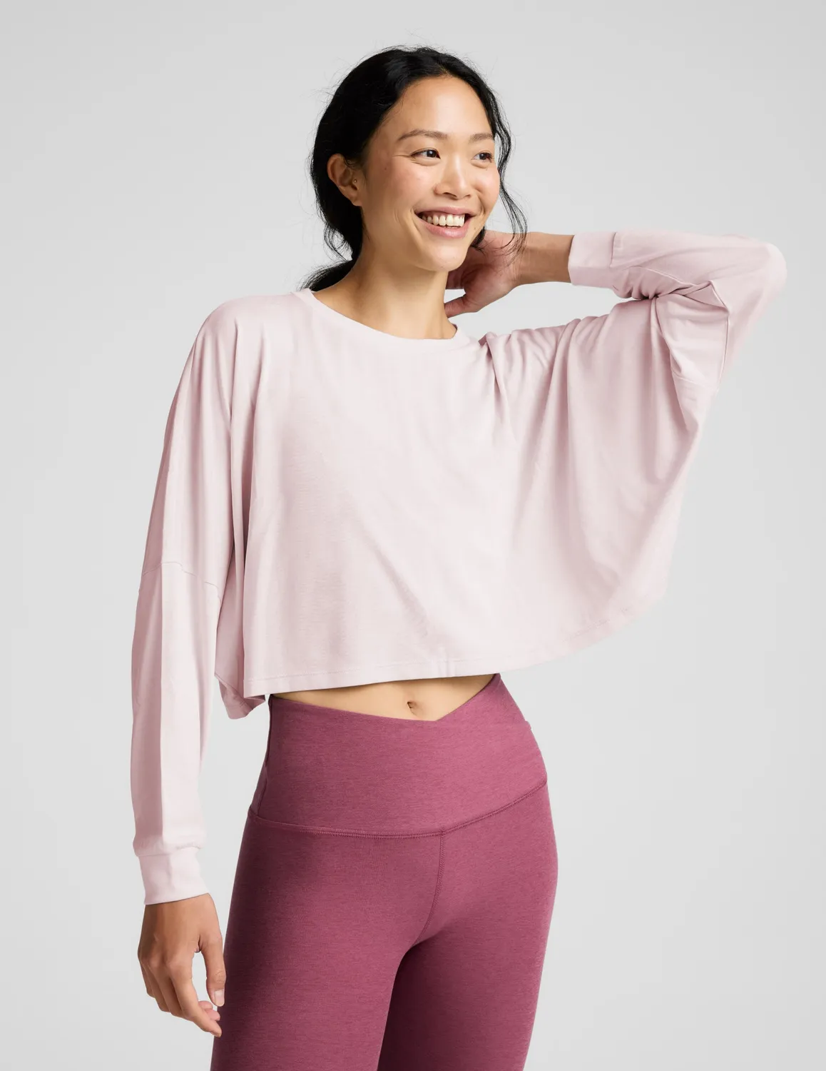 Beyond Yoga Studio Luxe Cropped Long Sleeve ljusrosa