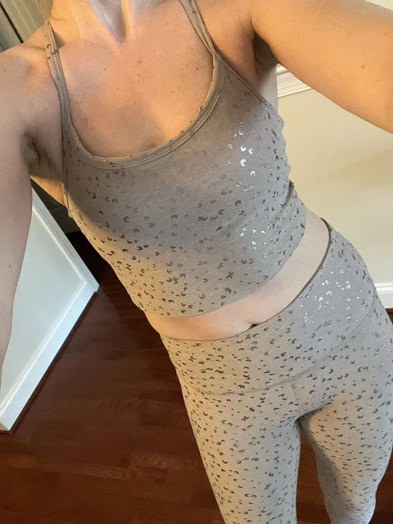 Beyond Yoga SoftShine High Waisted Midi Legging tights Black Gold Mini Moons
