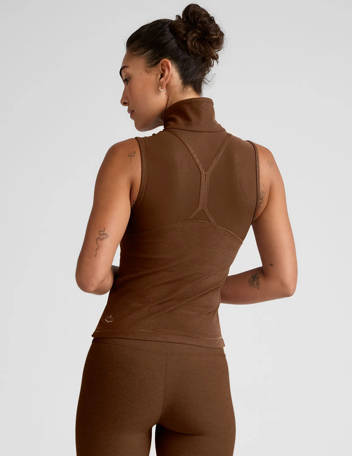 Beyond Yoga Venice Zip-Front Vest träningsväst bold mocha heather