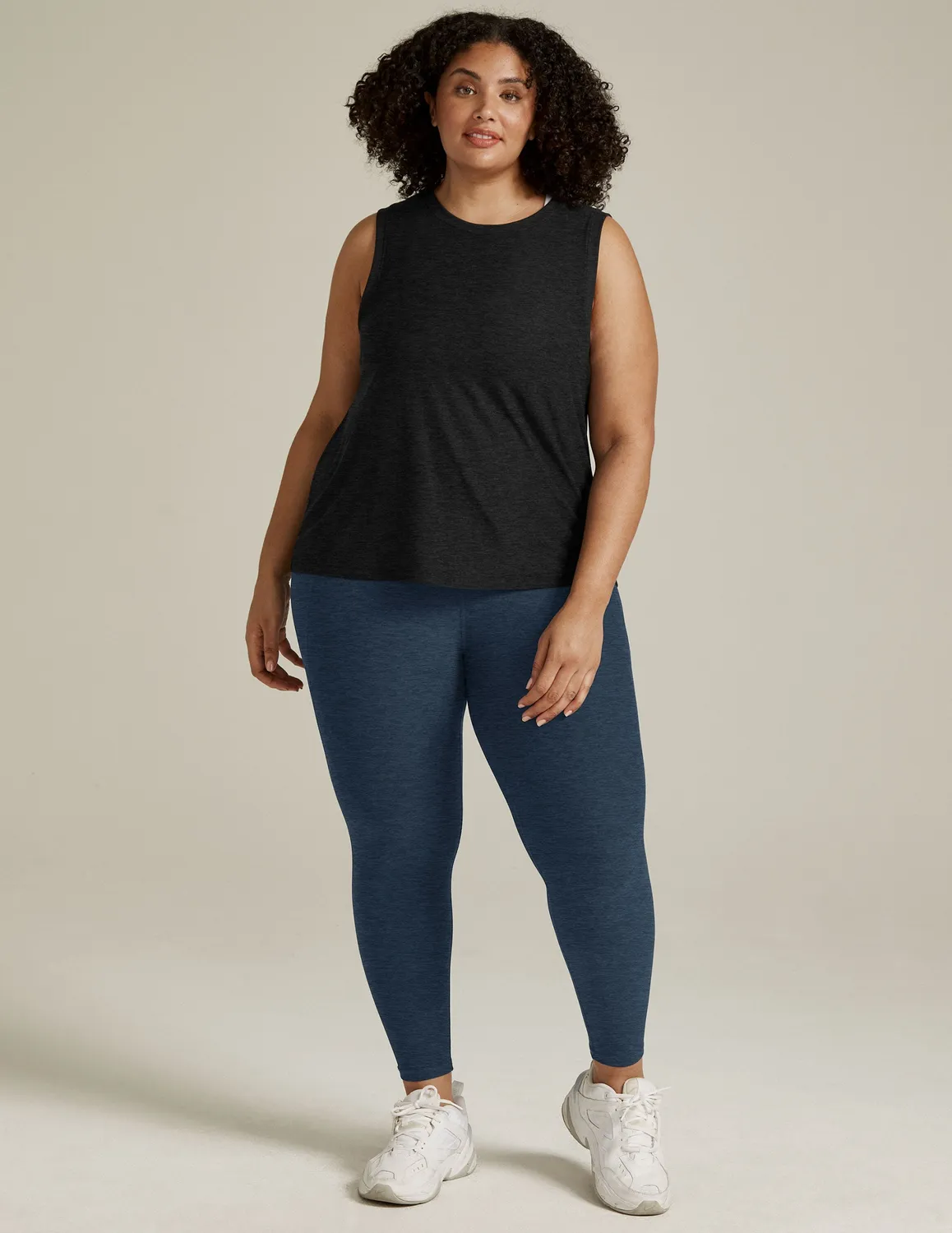 Beyond Yoga Featherweight Rebalance träningstopp darkest night lös