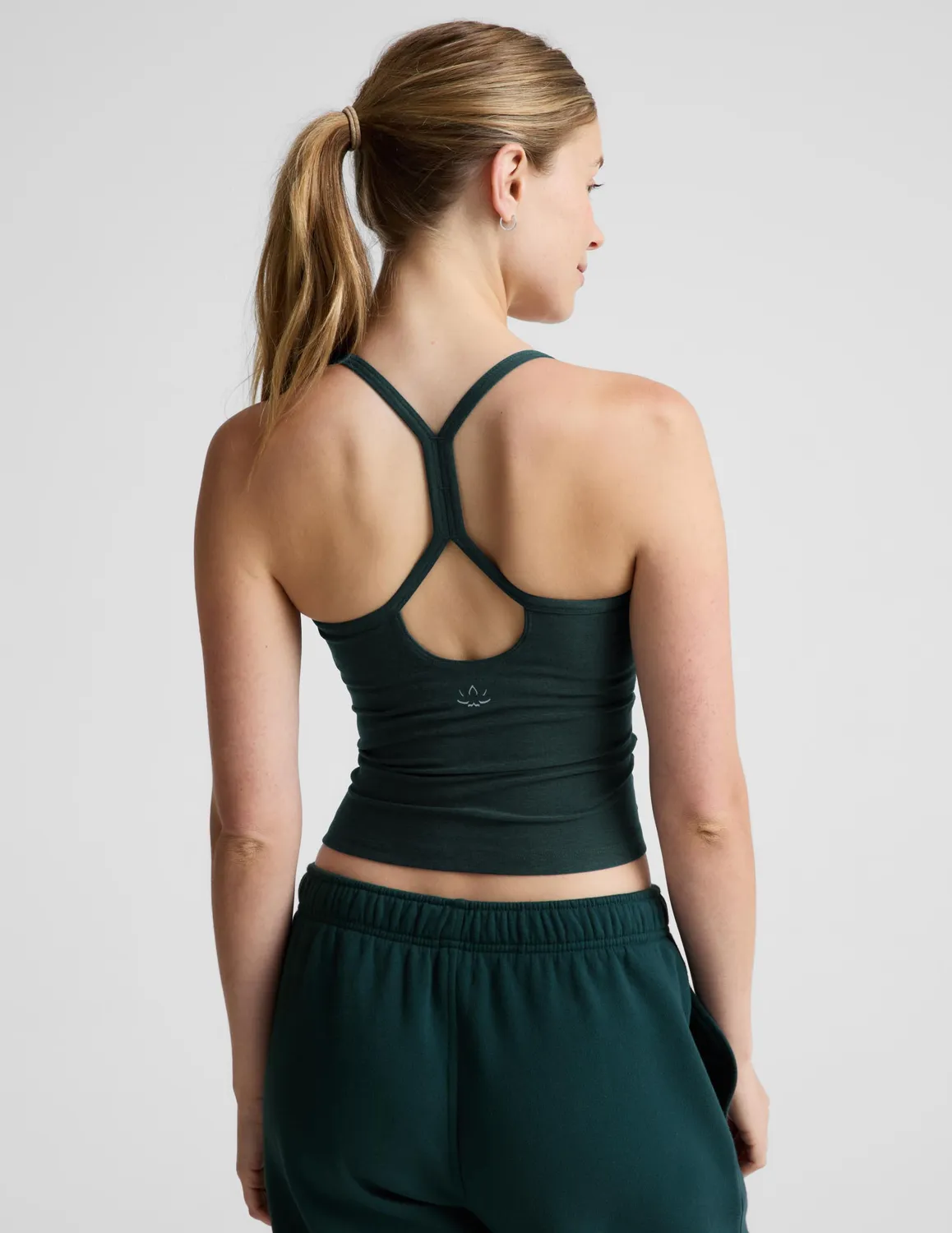 Beyond Yoga Spacedye Slim Racerback Midway Tank linne mörkgrön med stöd
