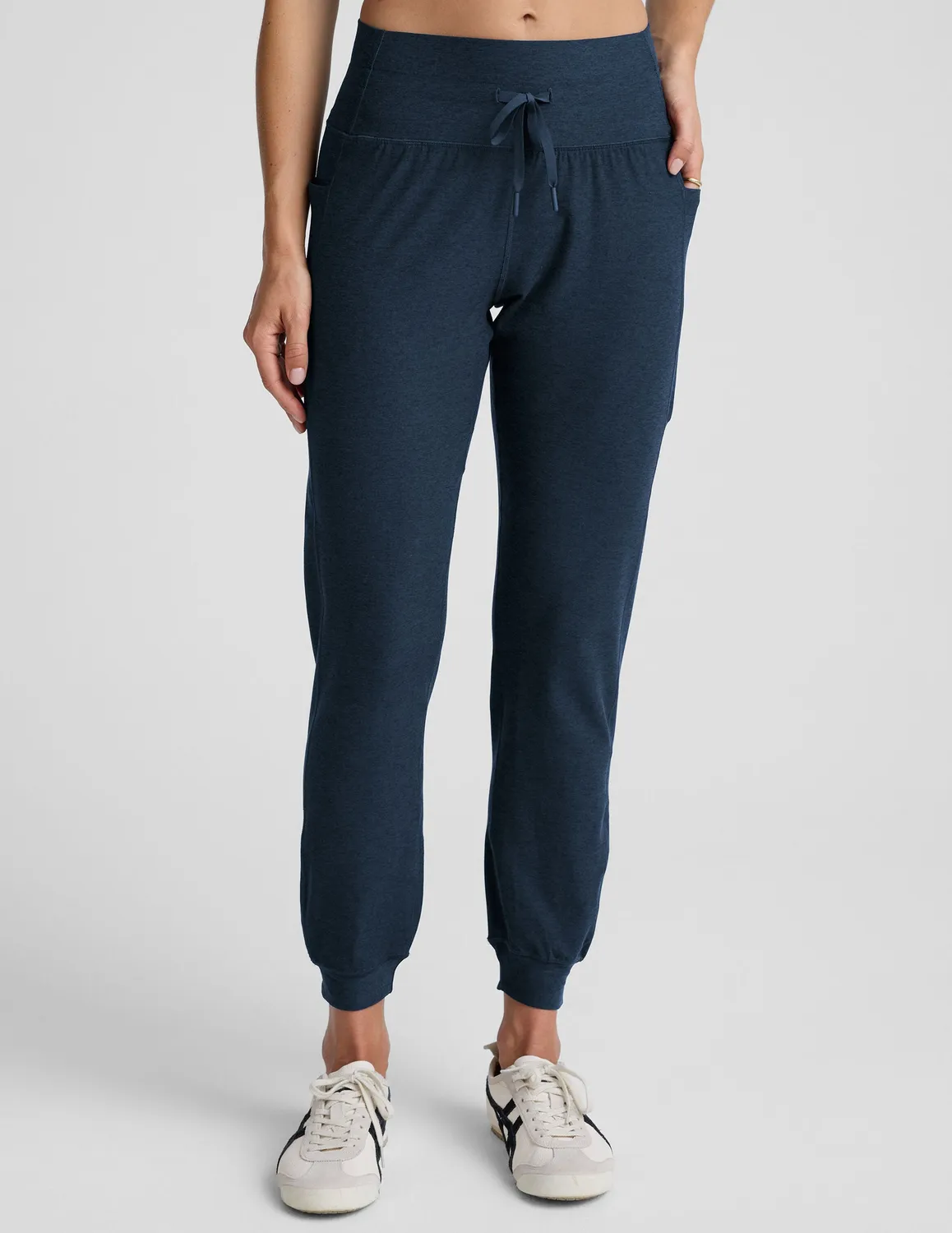 Beyond Yoga Spacedye Go Pocket jogger Nocturnal Navy med fickor