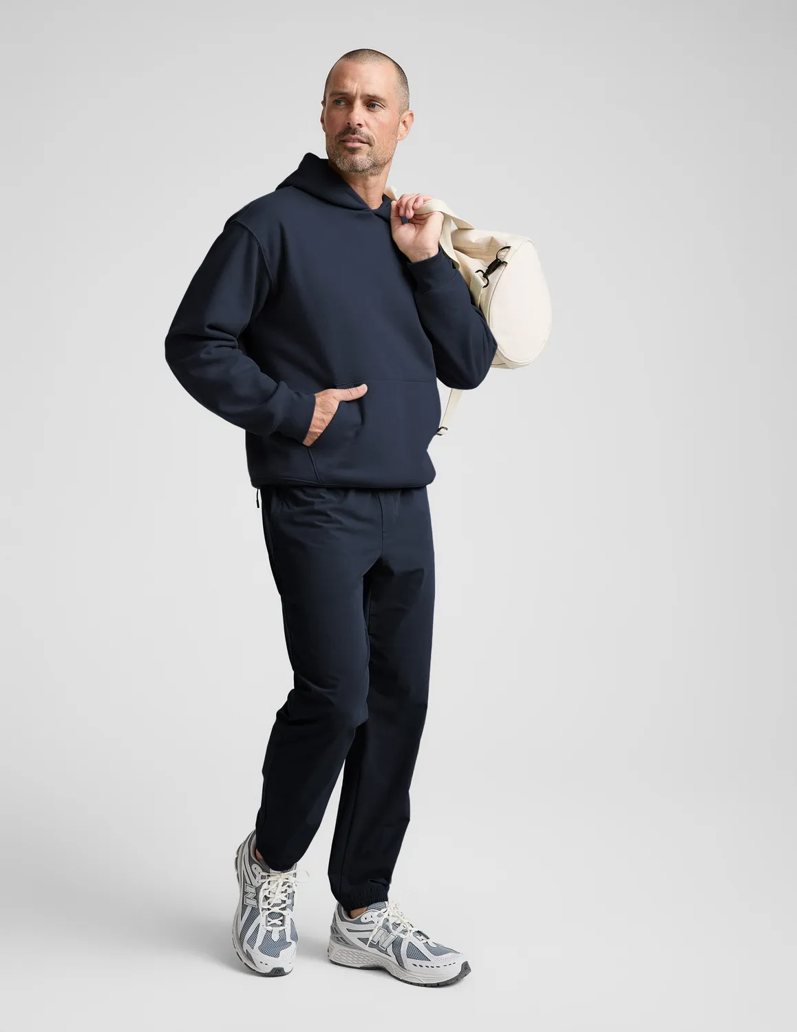 Beyond Yoga On The Go jogger Nocturnal Navy herr