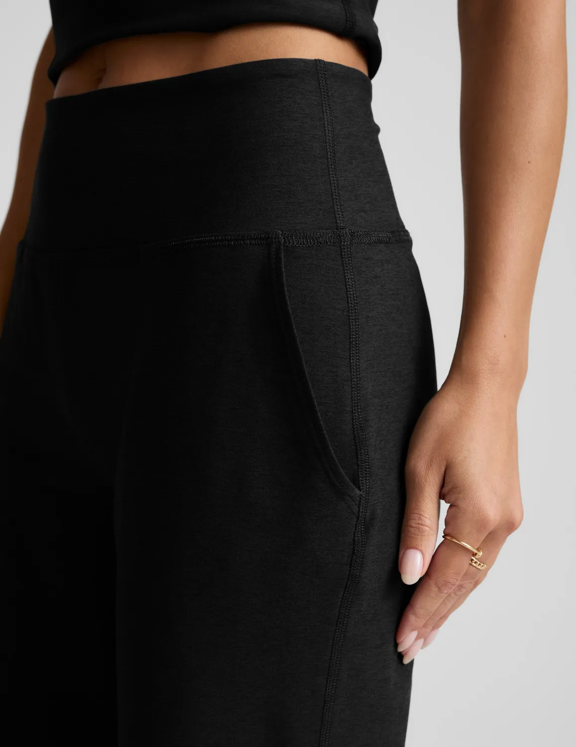 Beyond Yoga Spacedye Laid Back Wide Leg byxor 31" Darkest Night vida