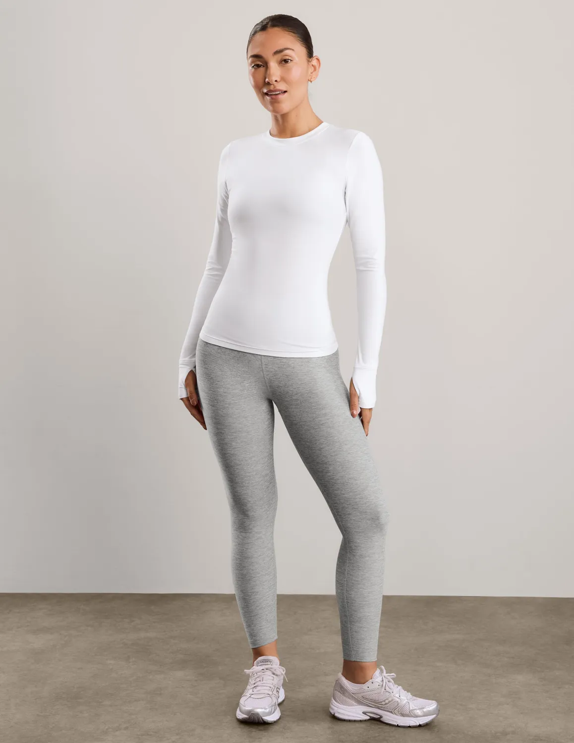 Beyond Yoga Featherweight Select Long Sleeve Crew tröja Cloud White lätt