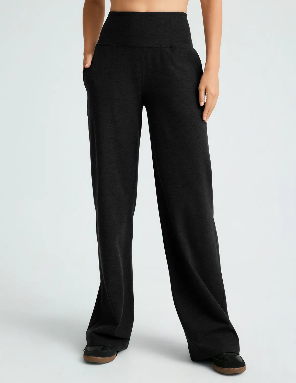 Beyond Yoga Spacedye Laid Back Wide Leg Pant 29" mjukisbyxor Darkest Night svarta