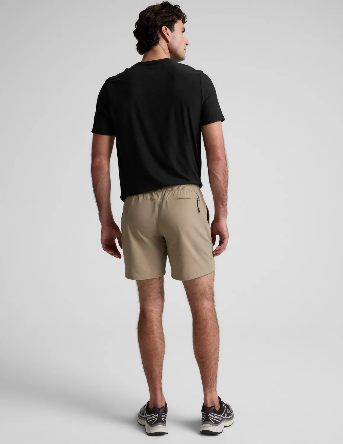 Beyond Yoga Pivotal 2.0 träningsshorts Mushroom 7"