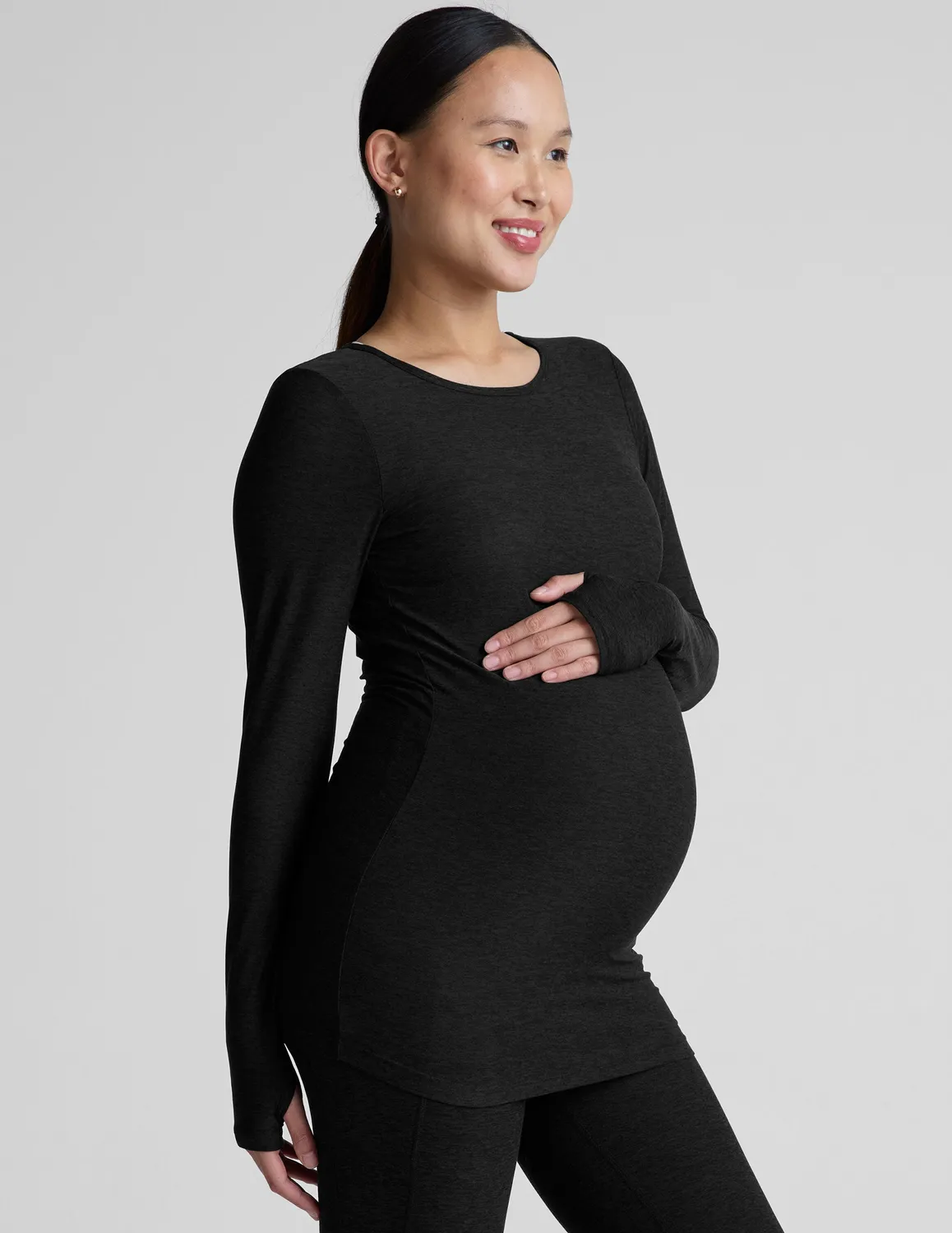Beyond Yoga Featherweight Count On Me Maternity Crew Pullover tröja Darkest Night