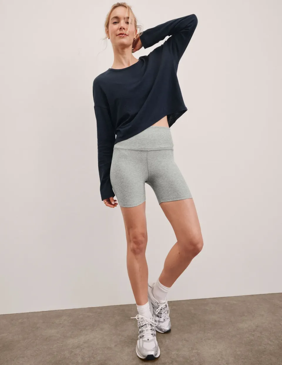 Beyond Yoga Spacedye Keep Pace 5" träningsshorts Silver Mist grå melerad