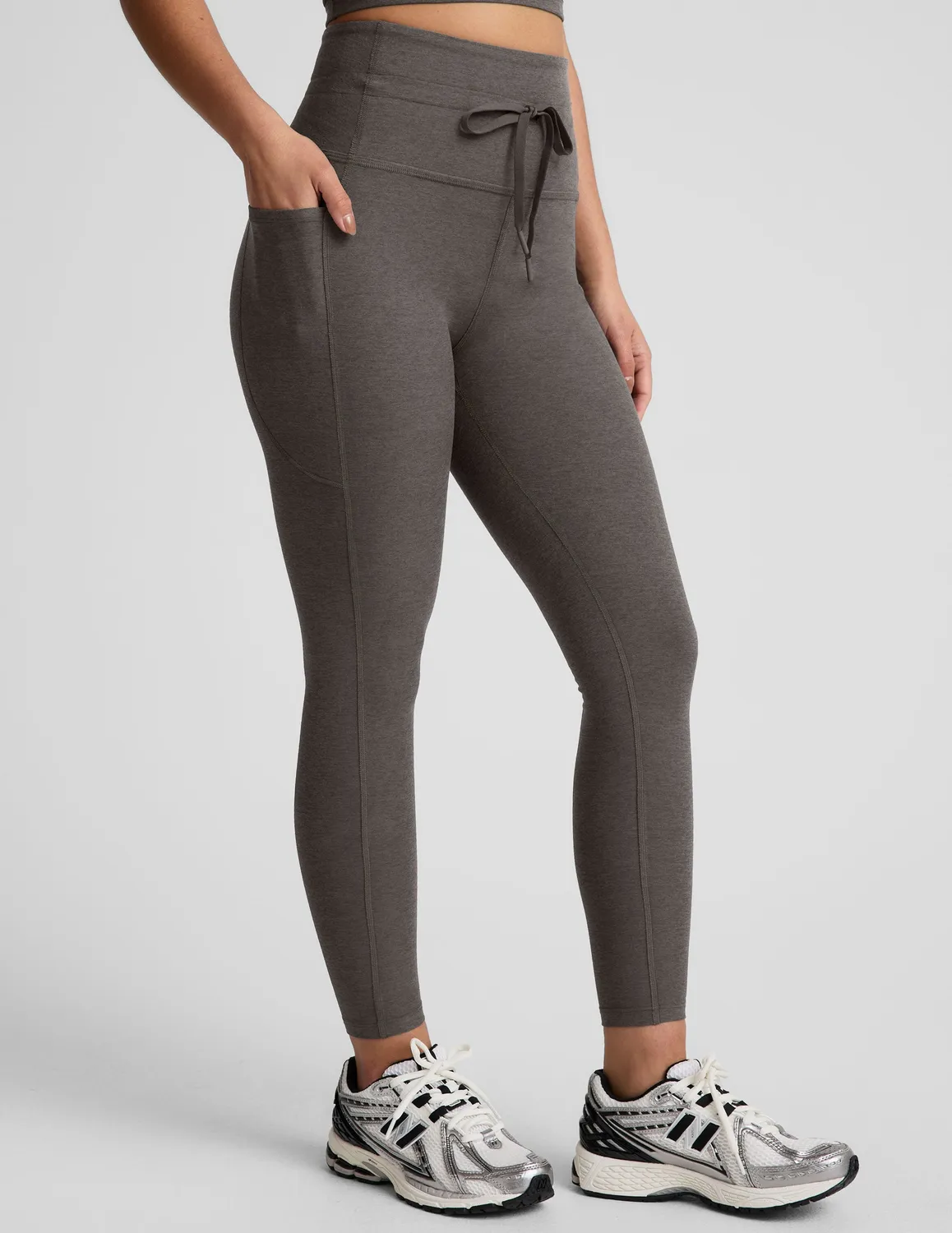 Beyond Yoga Spacedye Go Pocket Midi leggings True Gray Heather med fickor