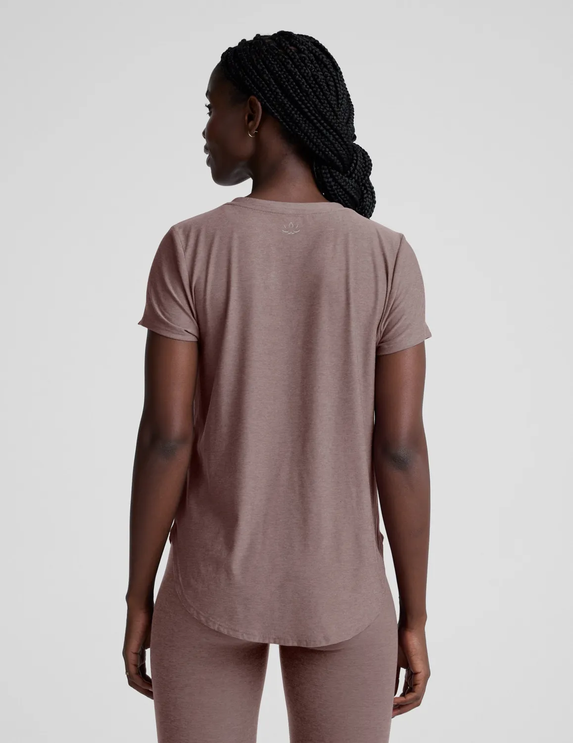 Beyond Yoga Featherweight On The Down Low T-shirt Rosey Taupe Heather neutral