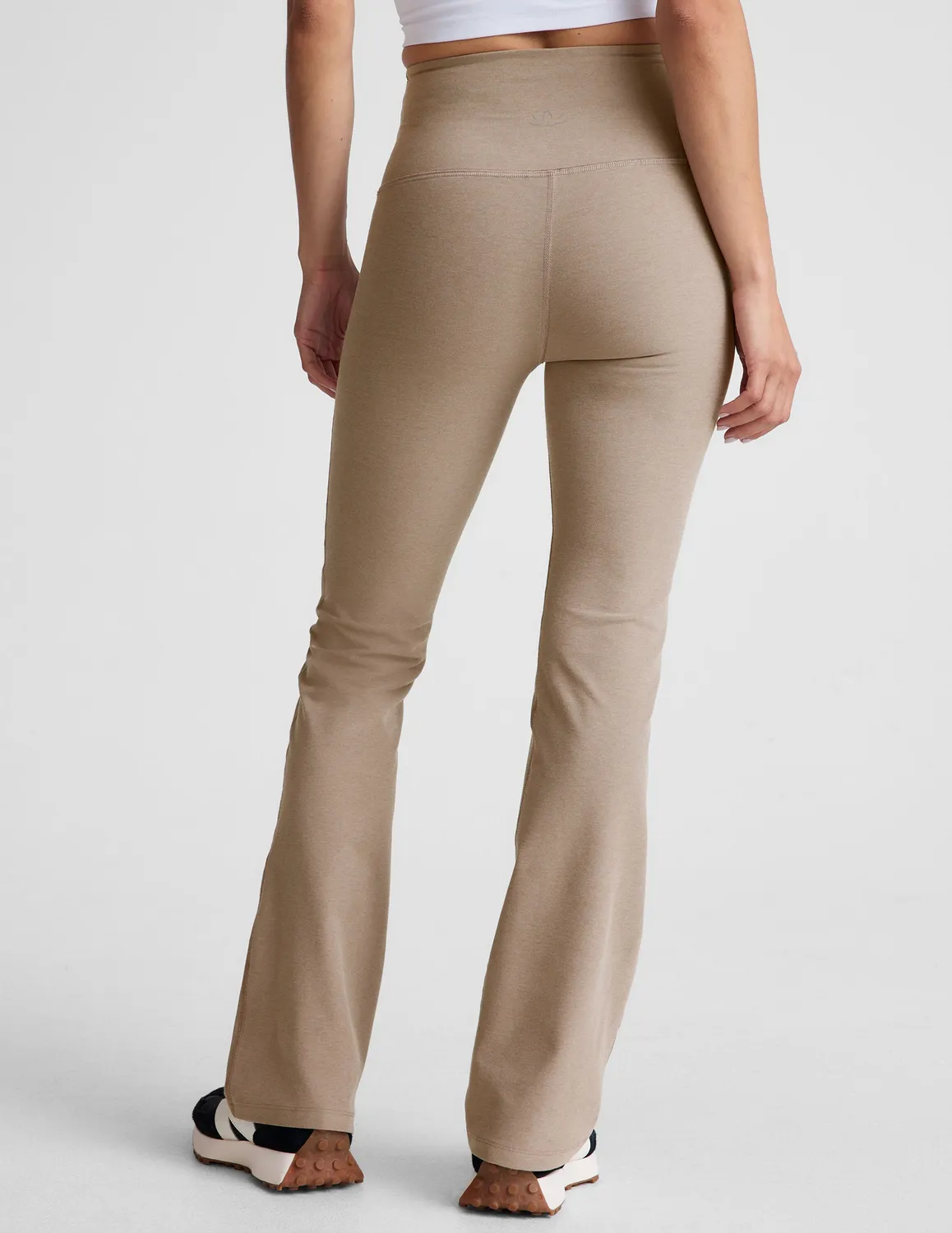 Beyond Yoga Spacedye High Waisted Practice Pocket Bootcut Pant 31" träningsbyxor Birch Heather