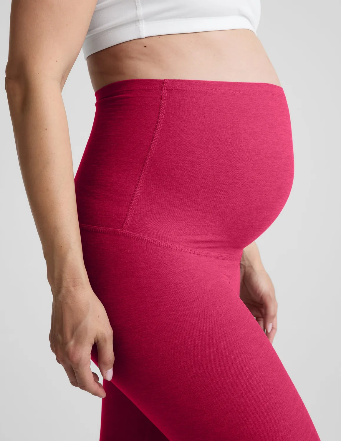 Beyond Yoga Spacedye Love The Bump capri leggings berry red gravid