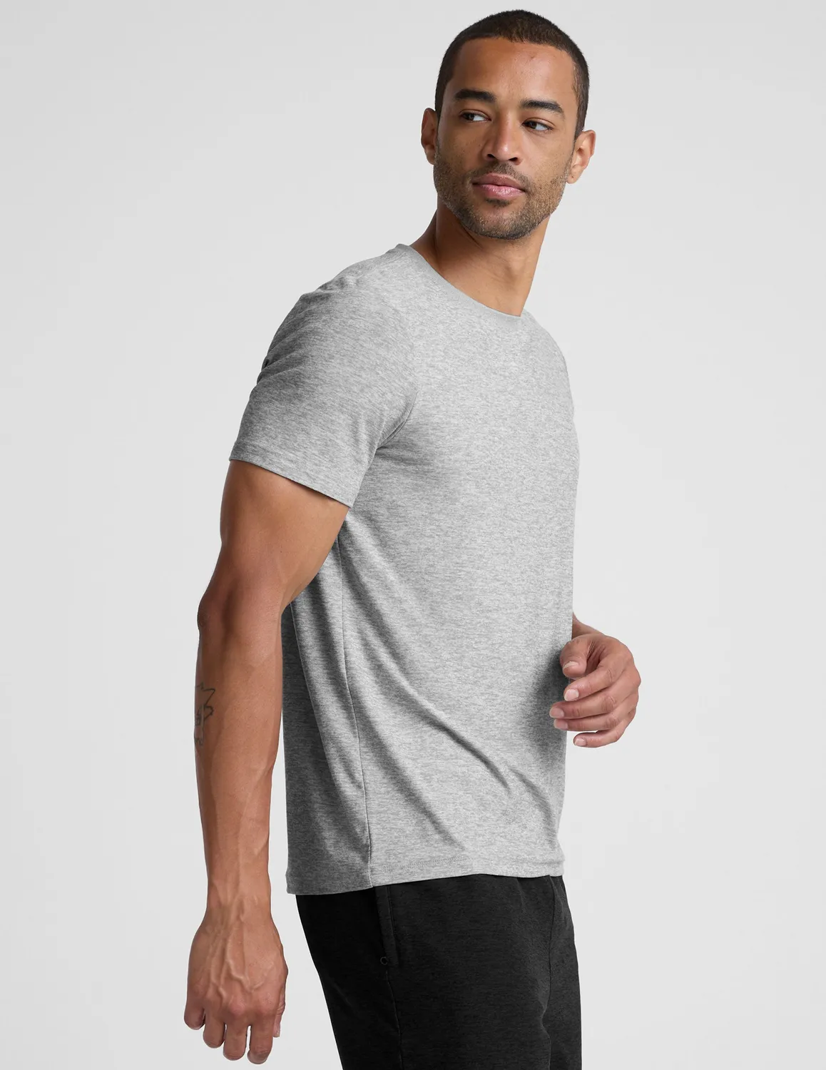 Beyond Yoga Always Beyond Men's Crew Tee 2.0 t-shirt Silver Mist relaxed