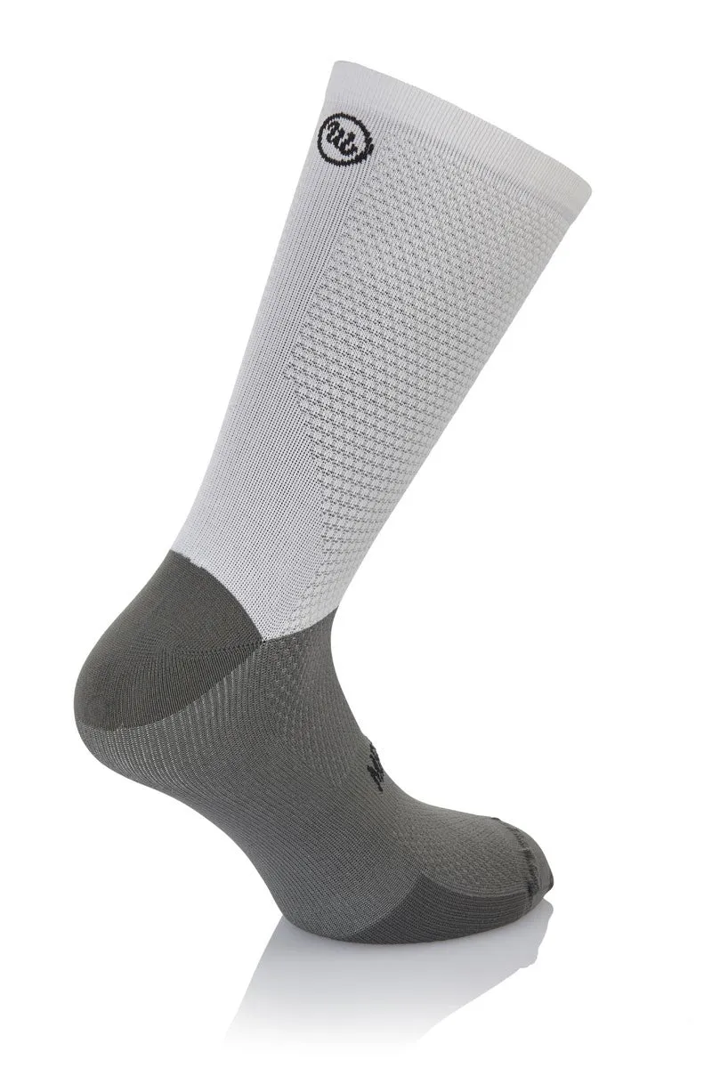 MB Wear Pro Graphene White cykelstrumpor vita grafen
