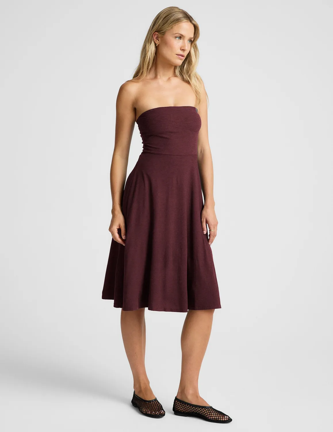 Beyond Yoga Featherweight Strapless klänning Midnight Burgundy Heather bh