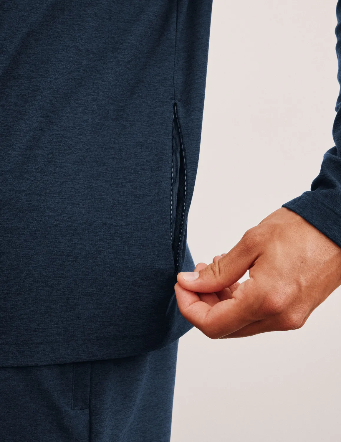 Beyond Yoga Spacedye Go-To hoodie herr navy fukttransporterande
