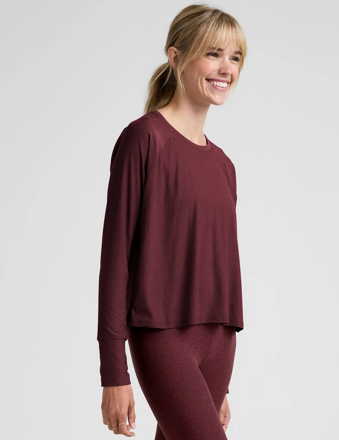 Beyond Yoga Featherweight Daydreamer Pullover tröja Midnight Burgundy mjuk