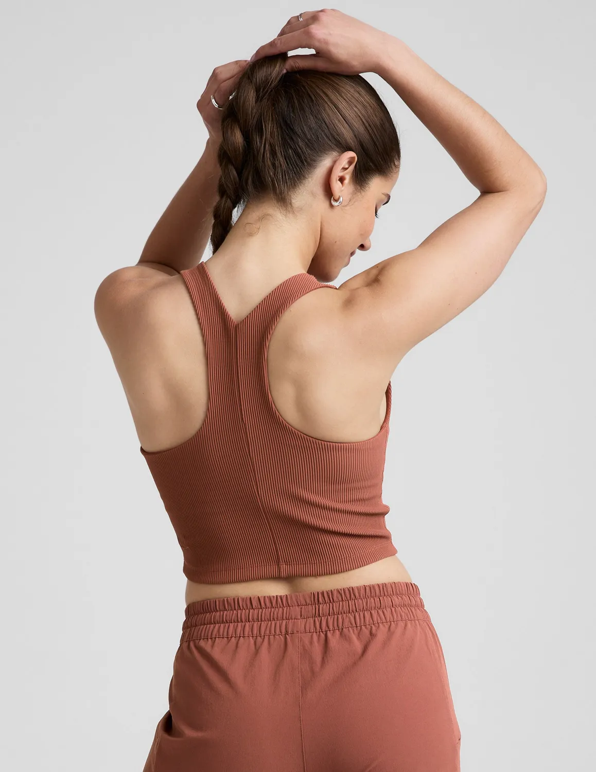 Beyond Yoga Refocus Ribbed Cropped Tank top Opulent Auburn med bh