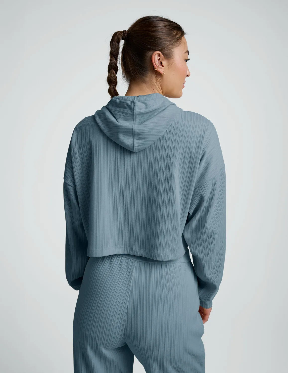 Beyond Yoga Breathe Easy Ribbed Cropped Hoodie Misty Blue fickor