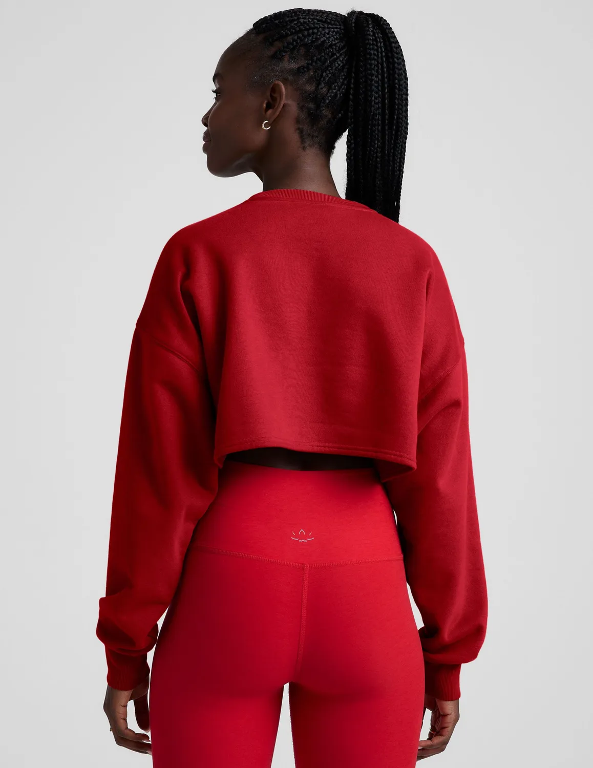 Beyond Yoga LuxeFleece Cropped sweatshirt Holly Red röd