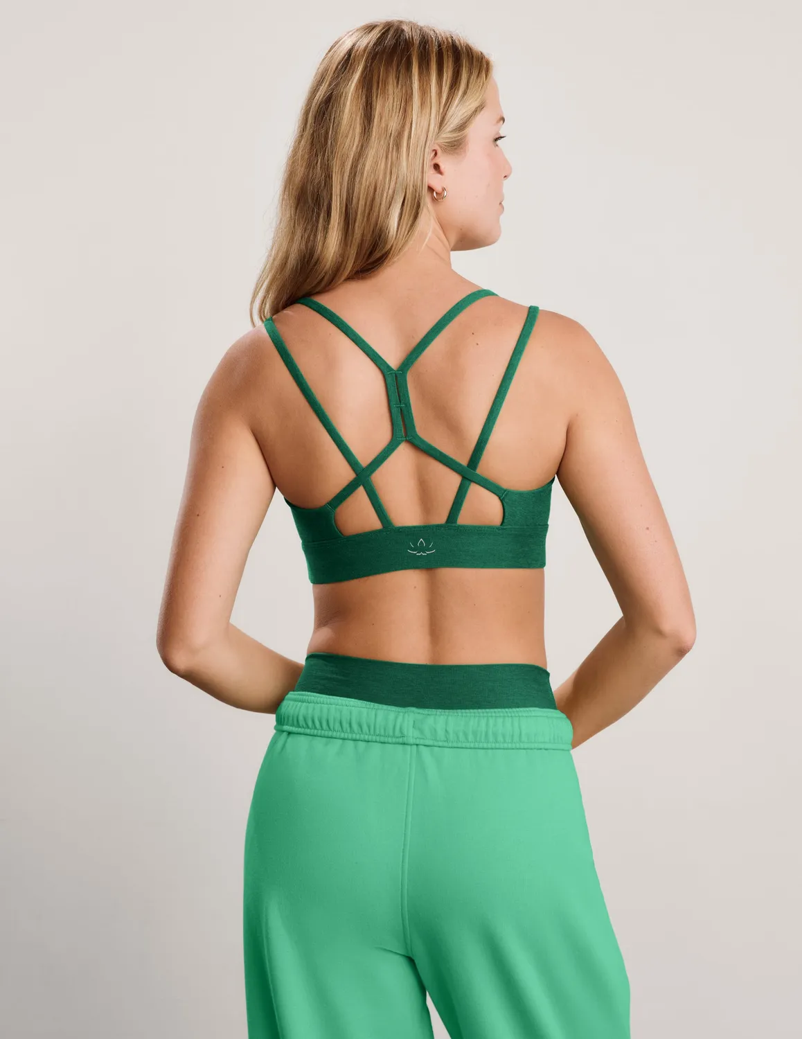 Beyond Yoga Spacedye Back To It Strappy sport-bh grön