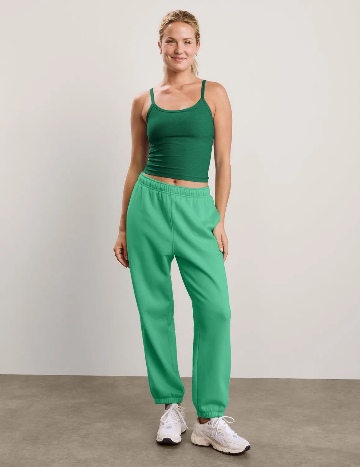 Beyond Yoga Spacedye Forever Tank träningslinne Legacy Pine med bh