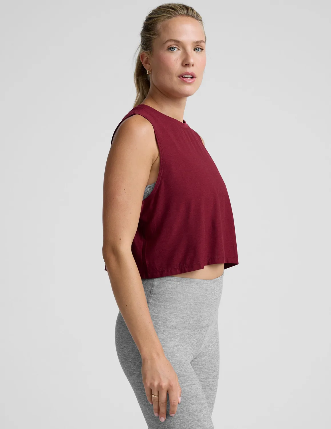 Beyond Yoga Featherweight Minimal Cropped Tank linne Ruby Rush Heather lös